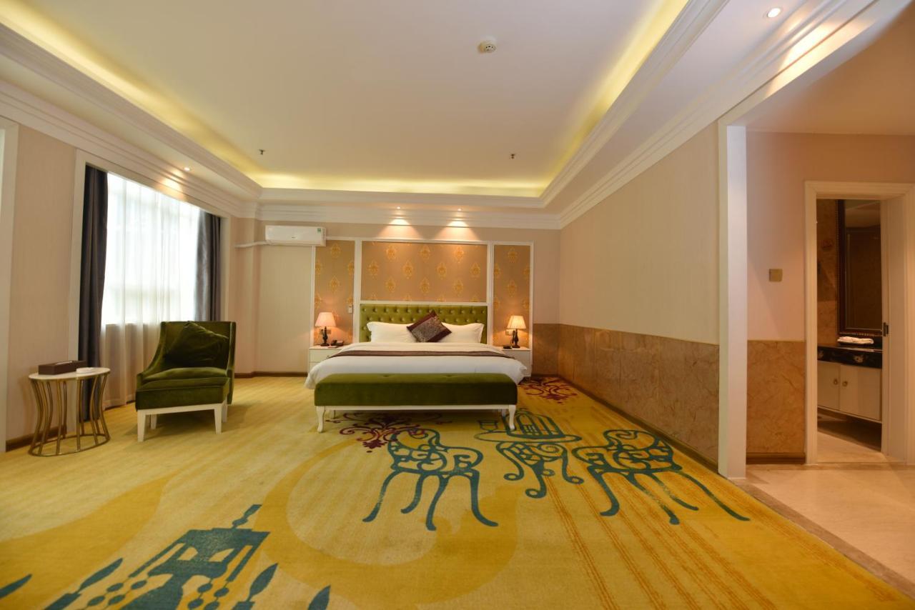 Hong Van Grand Hotel Mong Cai المظهر الخارجي الصورة