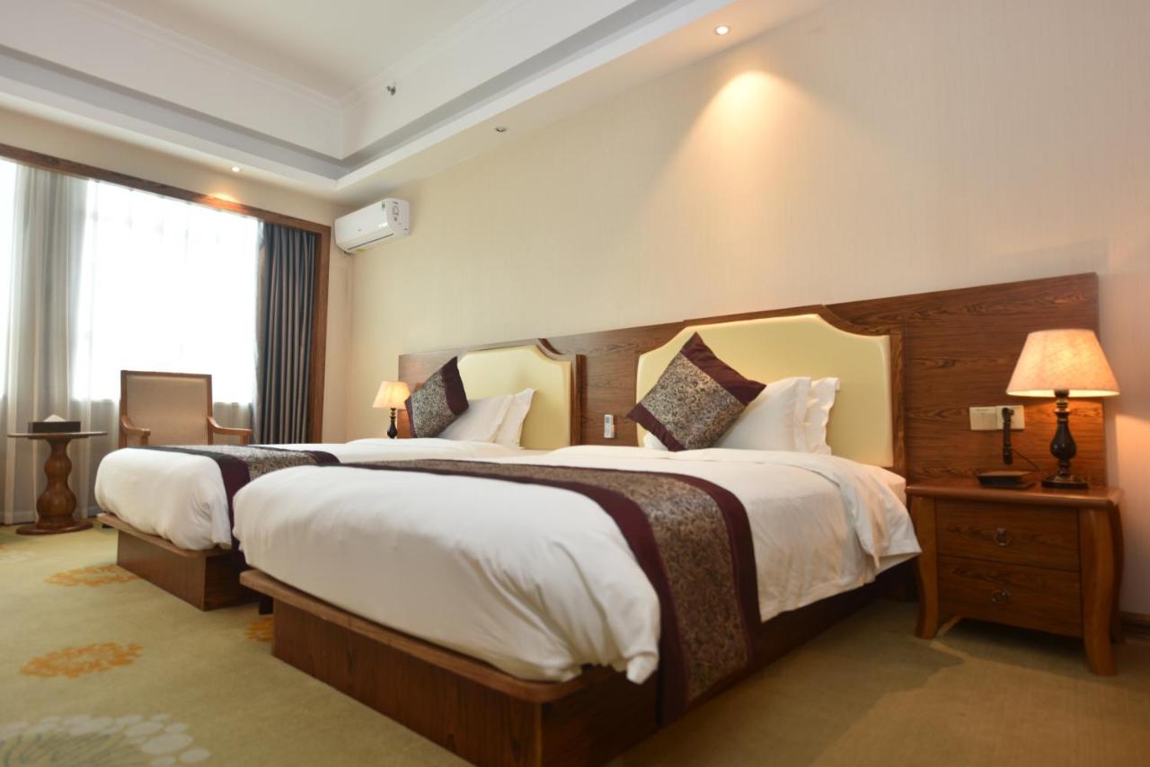 Hong Van Grand Hotel Mong Cai المظهر الخارجي الصورة