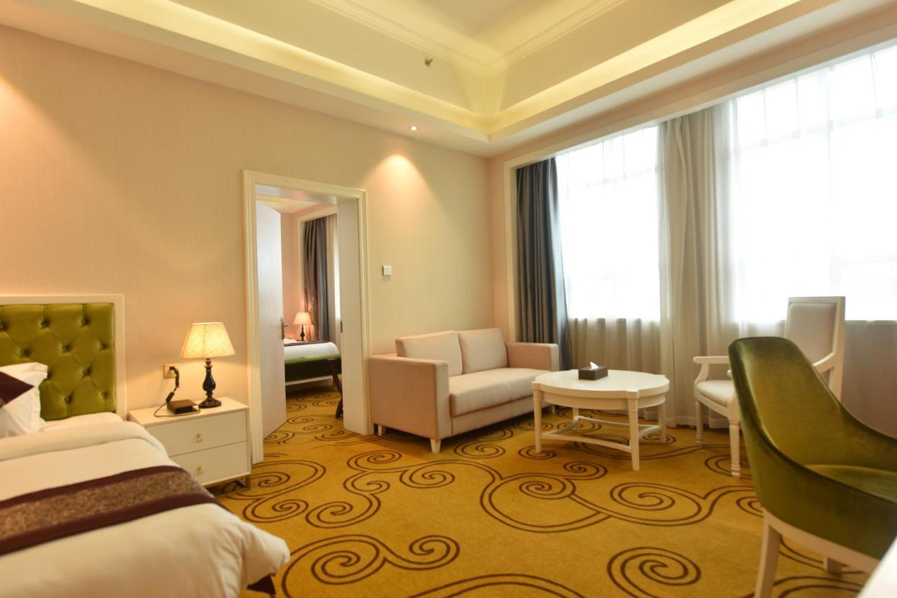 Hong Van Grand Hotel Mong Cai المظهر الخارجي الصورة